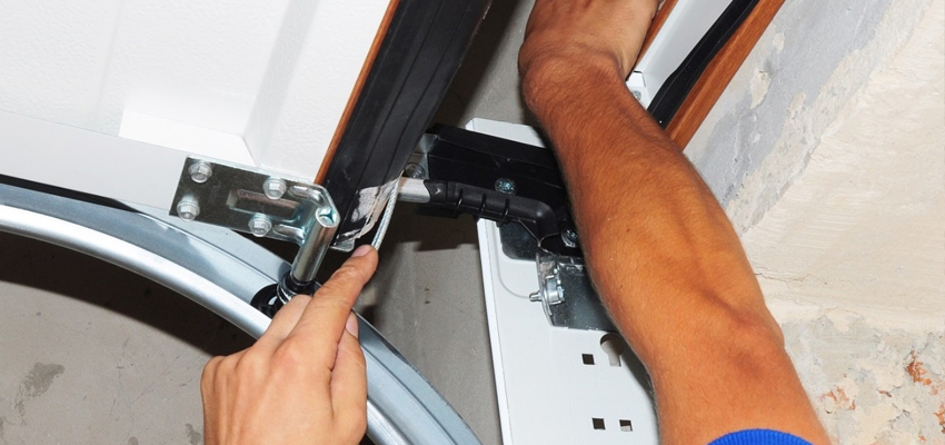 garage door vertical tracker repair in Belvidere, IL